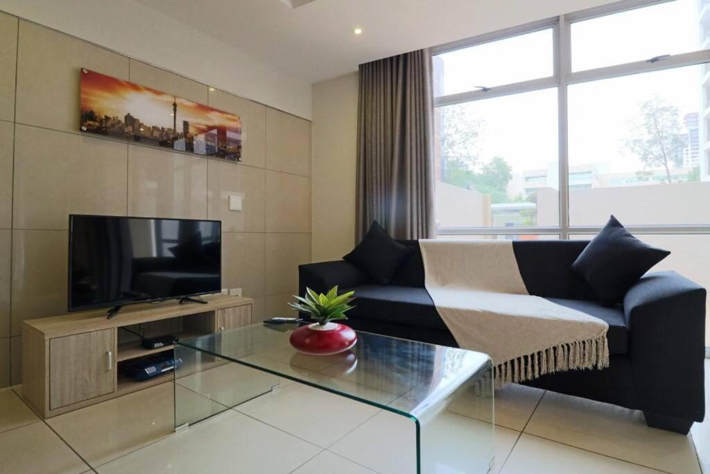 Upmarket Sandton Hydro Park Apartments Johannesburg Exterior photo