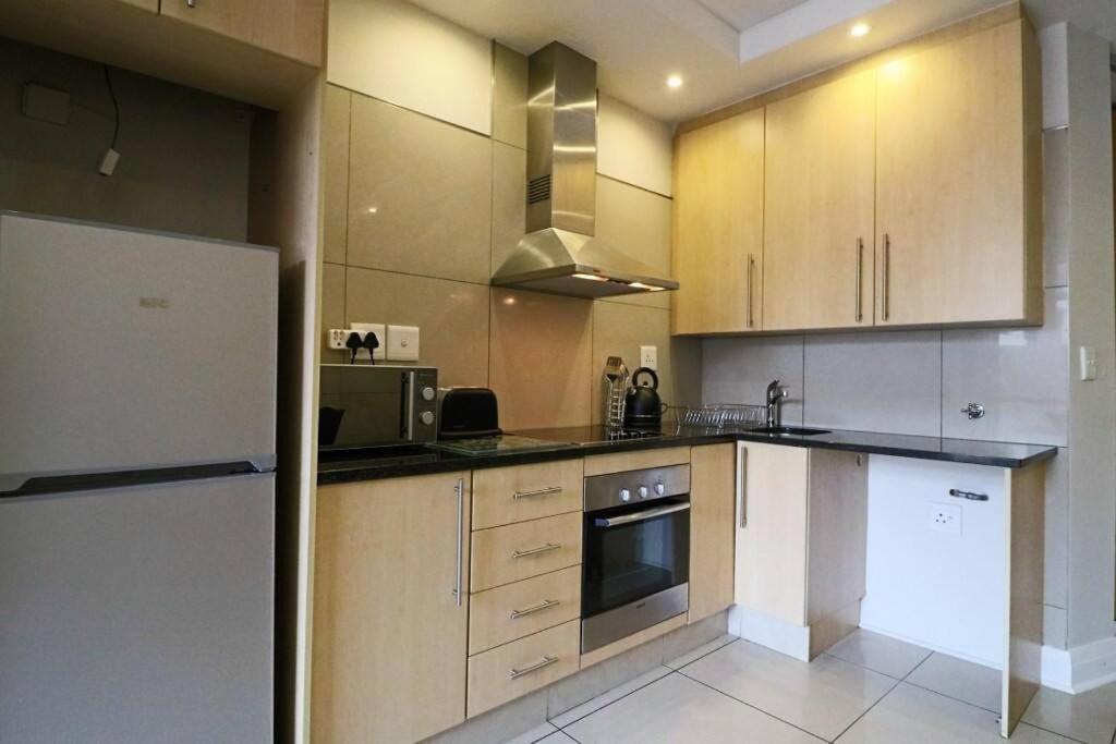Upmarket Sandton Hydro Park Apartments Johannesburg Exterior photo